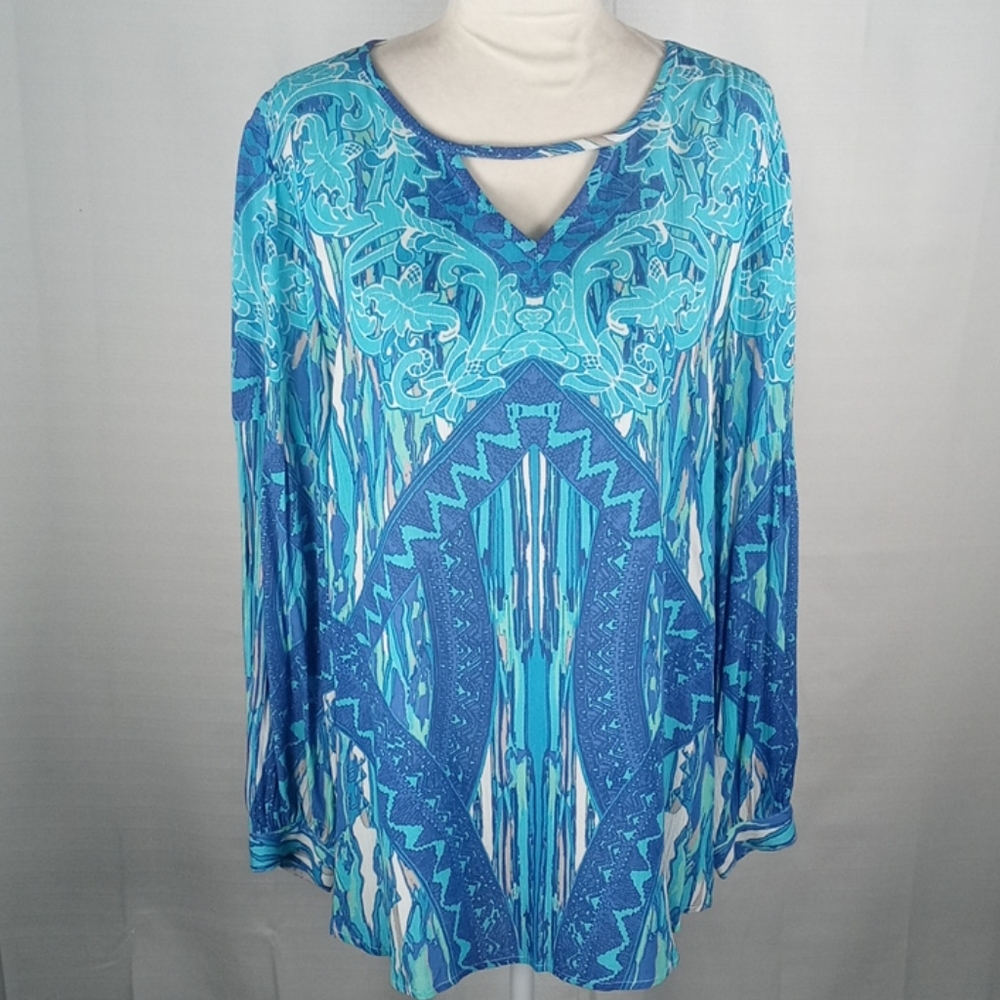 05123 Sharon Young blue and aqua print blouse L